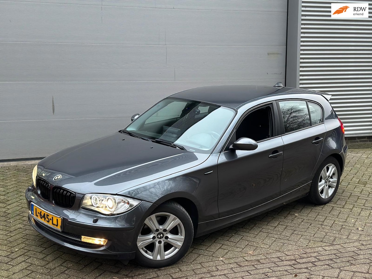 BMW 1-serie - 116i Introduction / INRUIL VERKREGEN / WIELAGER HOORBAAR / LICHT SCHADE DEUR - AutoWereld.nl