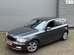 BMW 1-serie - 116i Introduction / INRUIL VERKREGEN / WIELAGER HOORBAAR / LICHT SCHADE DEUR