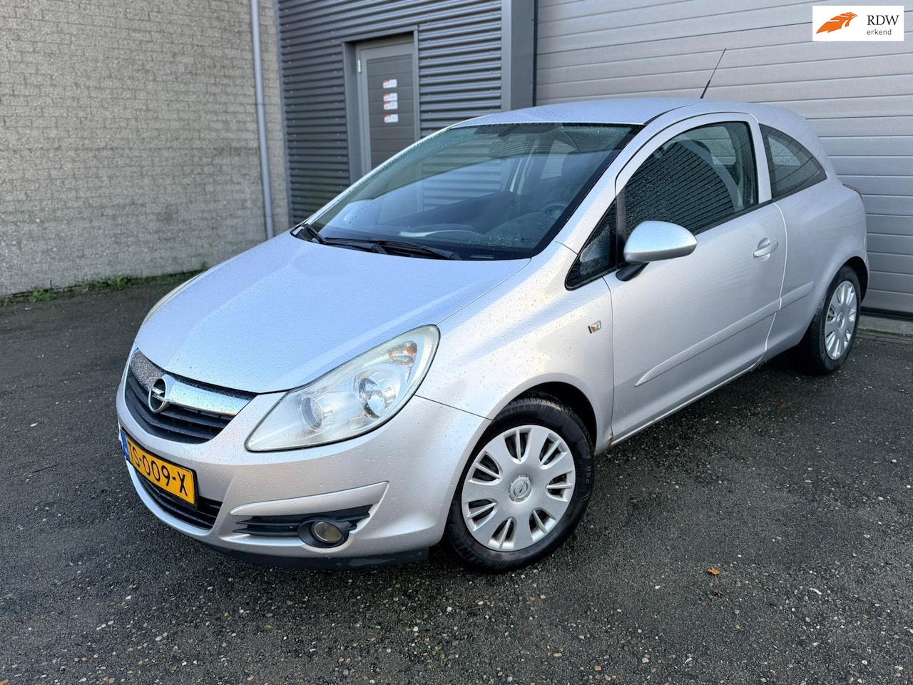 Opel Corsa - 1.2-16V Essentia 1.2-16V Essentia - AutoWereld.nl