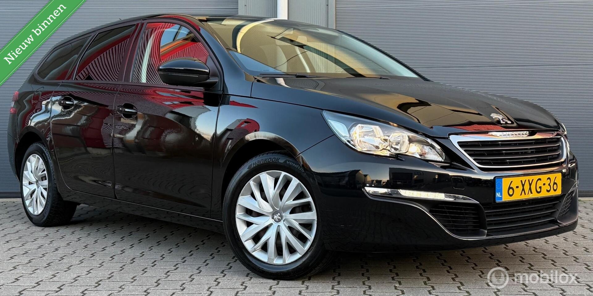 Peugeot 308 SW - 1.2 PureTech Business Clima/Cruise/LED - AutoWereld.nl