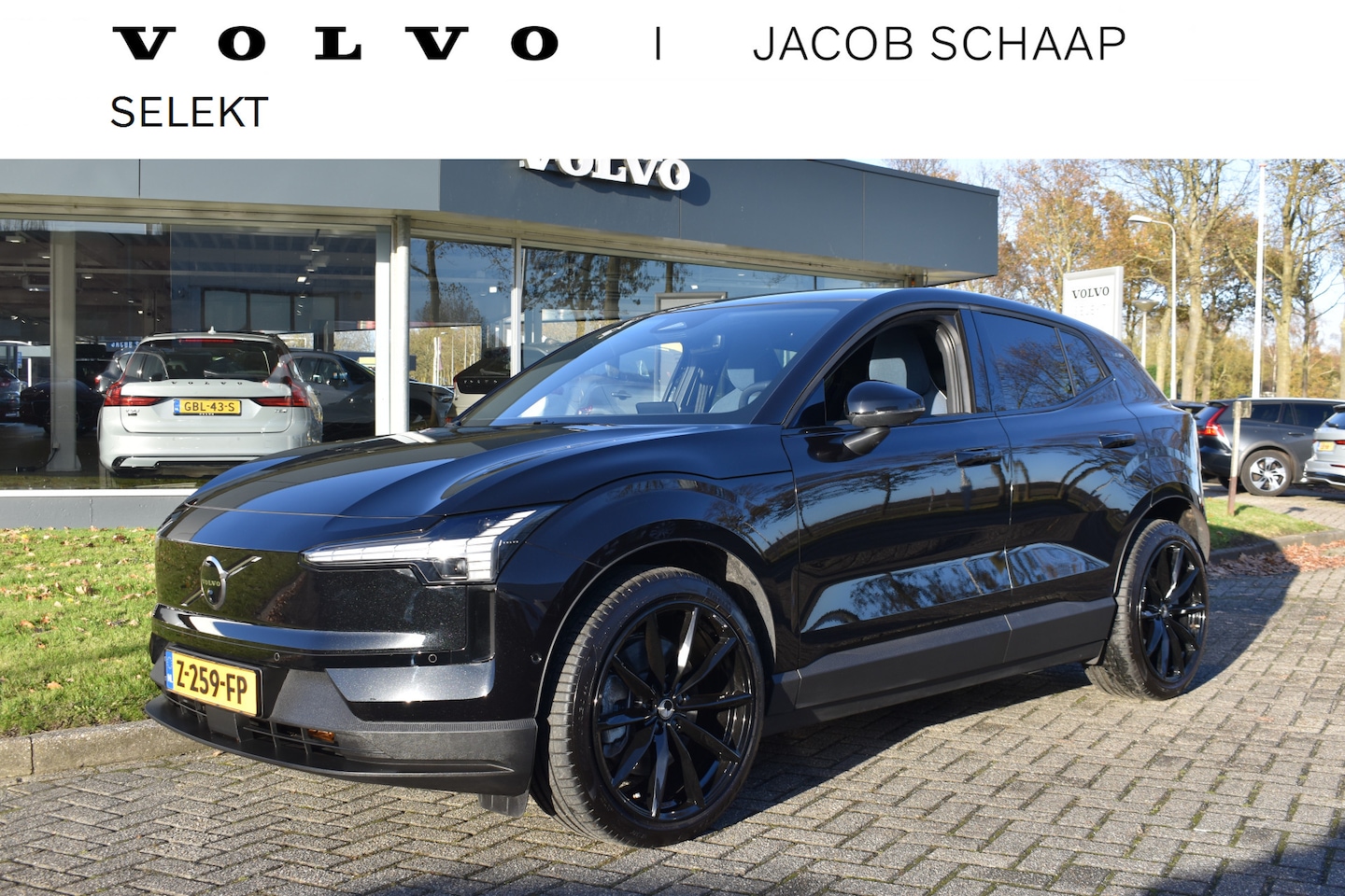 Volvo EX30 - Twin Motor Performance 429PK Ultra 69 kWh | SoH 98,5% | 20'' Heico | Panodak | 1e eigenaar - AutoWereld.nl