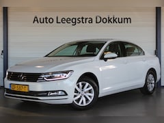 Volkswagen Passat - 1.5 TSI Comfortline Business Trekhaak | LED Matrix | Carplay | Adapt. Cruise | Navi | Blue