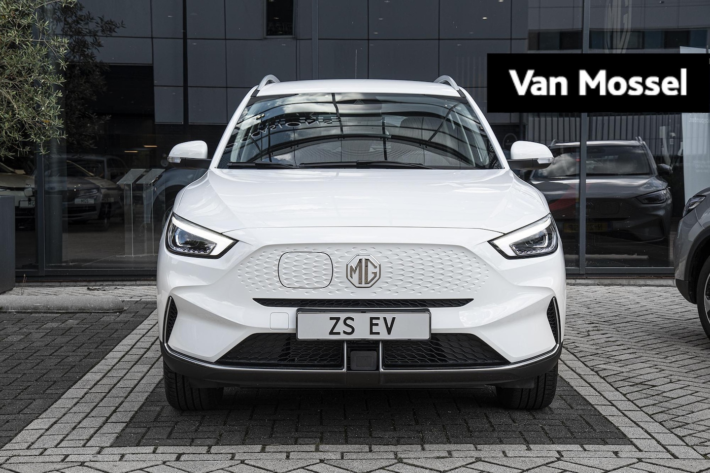 MG ZS - Long Range Luxury 70 kWh - AutoWereld.nl