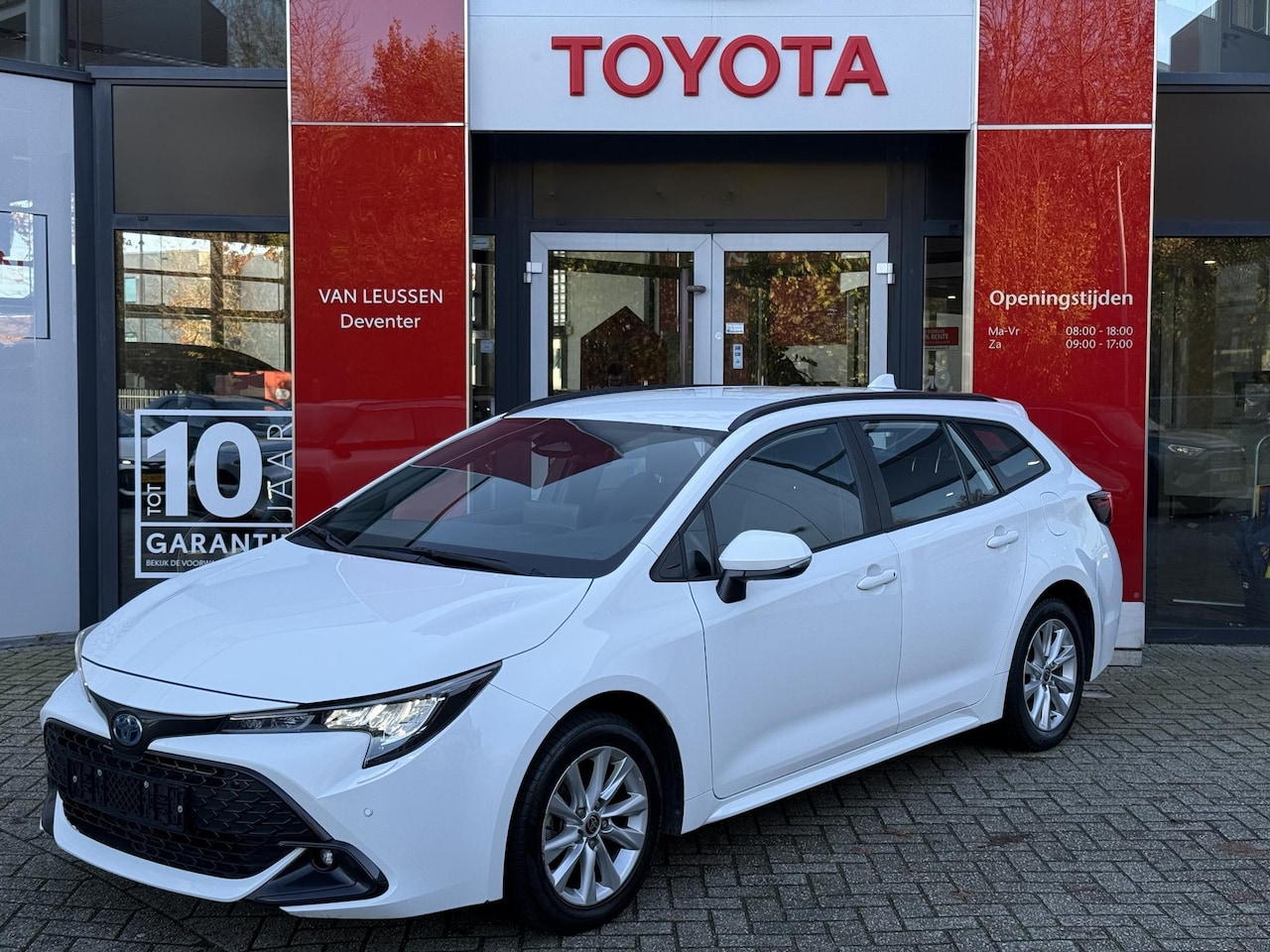 Toyota Corolla Touring Sports - Hybrid 140 Dynamic APPLE/ANDROID AUTO STOEL/STUUR VERWARMING CLIMA LM ADP CRUISE - AutoWereld.nl