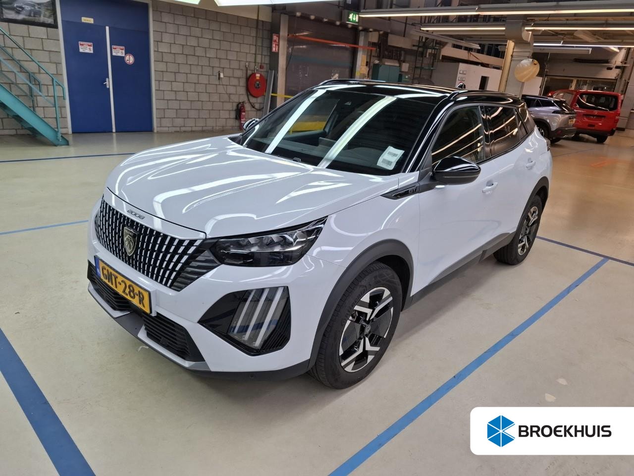 Peugeot 2008 - 1.2 Hybrid 136 GT | Automaat | Navigatie | Camera | Mild Hybrid | Adaptieve cruise control - AutoWereld.nl