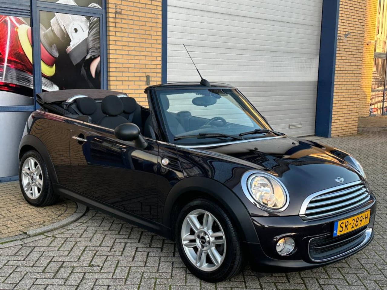 MINI Cabrio - 1.6 One Chili Mini 1.6 One Chili, cabriolet, airco, pdc, stoelverwarming, lichtmetaal, all season banden - AutoWereld.nl