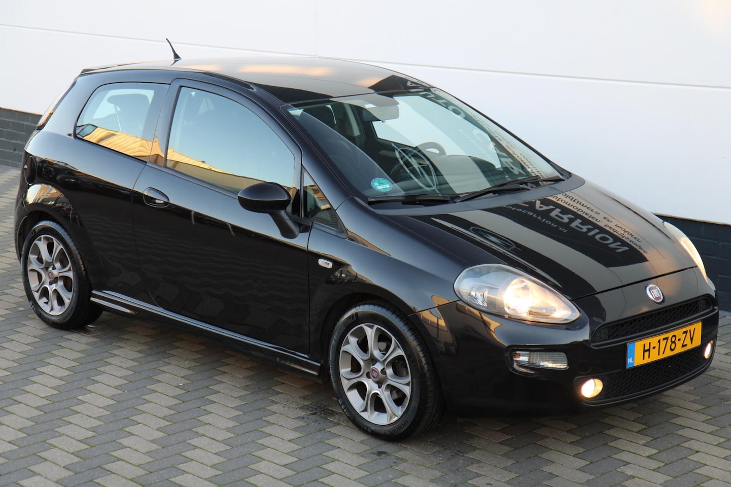 Fiat Punto Evo - 1.4 Dynamic Climate control Bluetooth !! - AutoWereld.nl