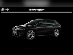 BMW iX - xDrive40 Sportpakket / Comfort Access / Driving Assistant Professional / Parking Assistant