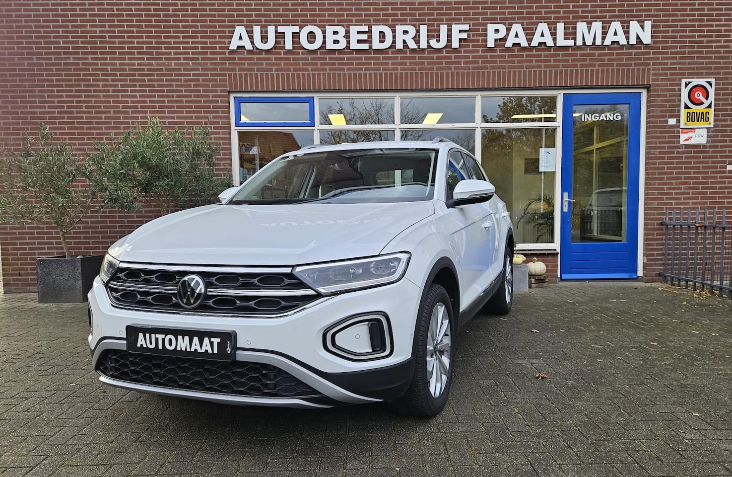 Volkswagen T-Roc - 1.5 TSI R-Line Business 1.5 TSI R-Line Business+ - AutoWereld.nl