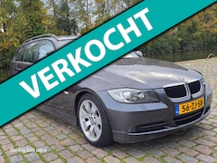 BMW 3-serie Touring - 320i High Executive Automaat 2e eigenaar dealer onderhouden navigatie cruis control