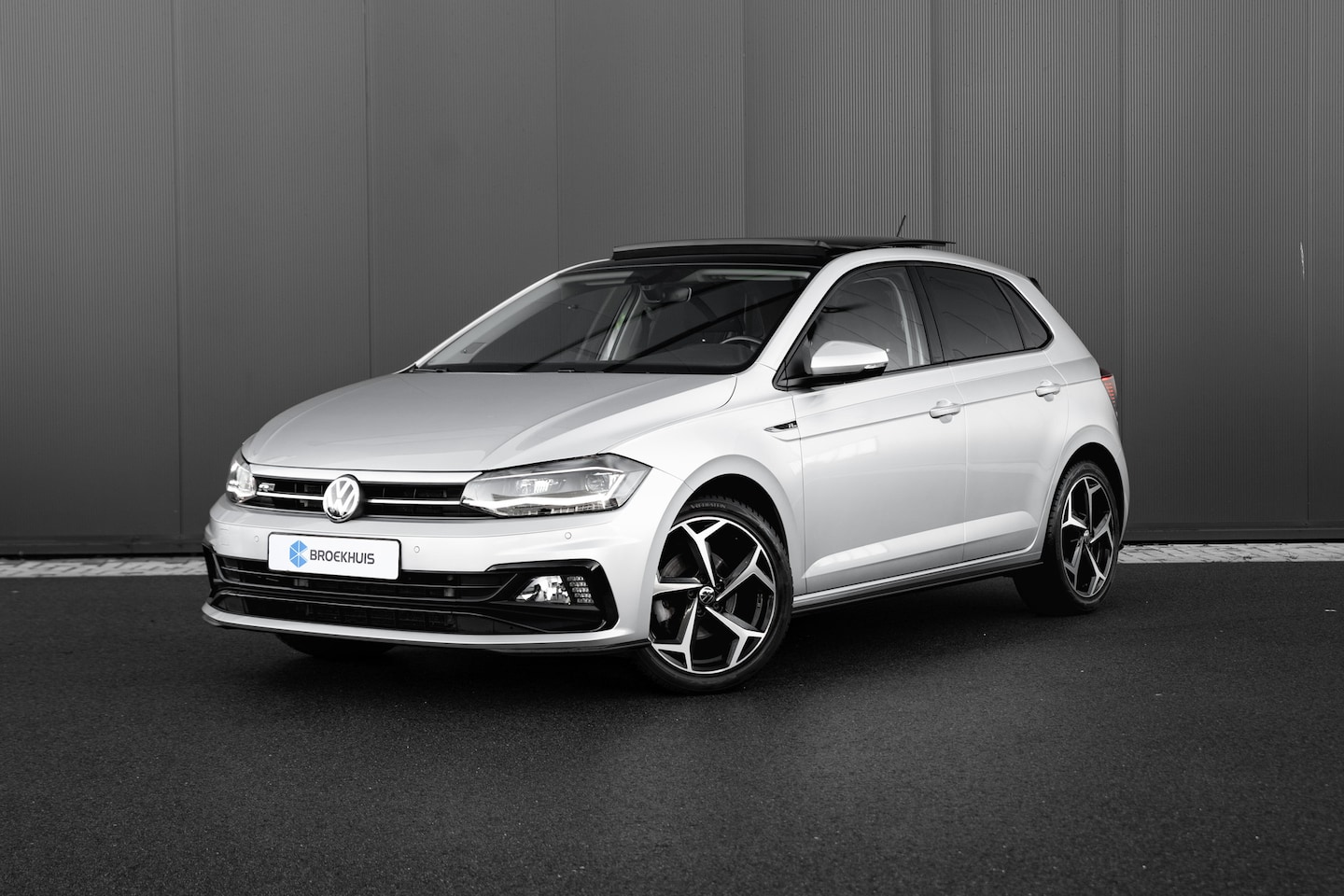 Volkswagen Polo - 1.0 TSI Highline Business R | Panorama dak | IQ lights | DSG | - AutoWereld.nl