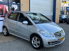 Mercedes-Benz A-klasse - 180 Business Class Elegance, automaat, airco, panoramadak, pdc, lichtmetaal, apk, nap, inr