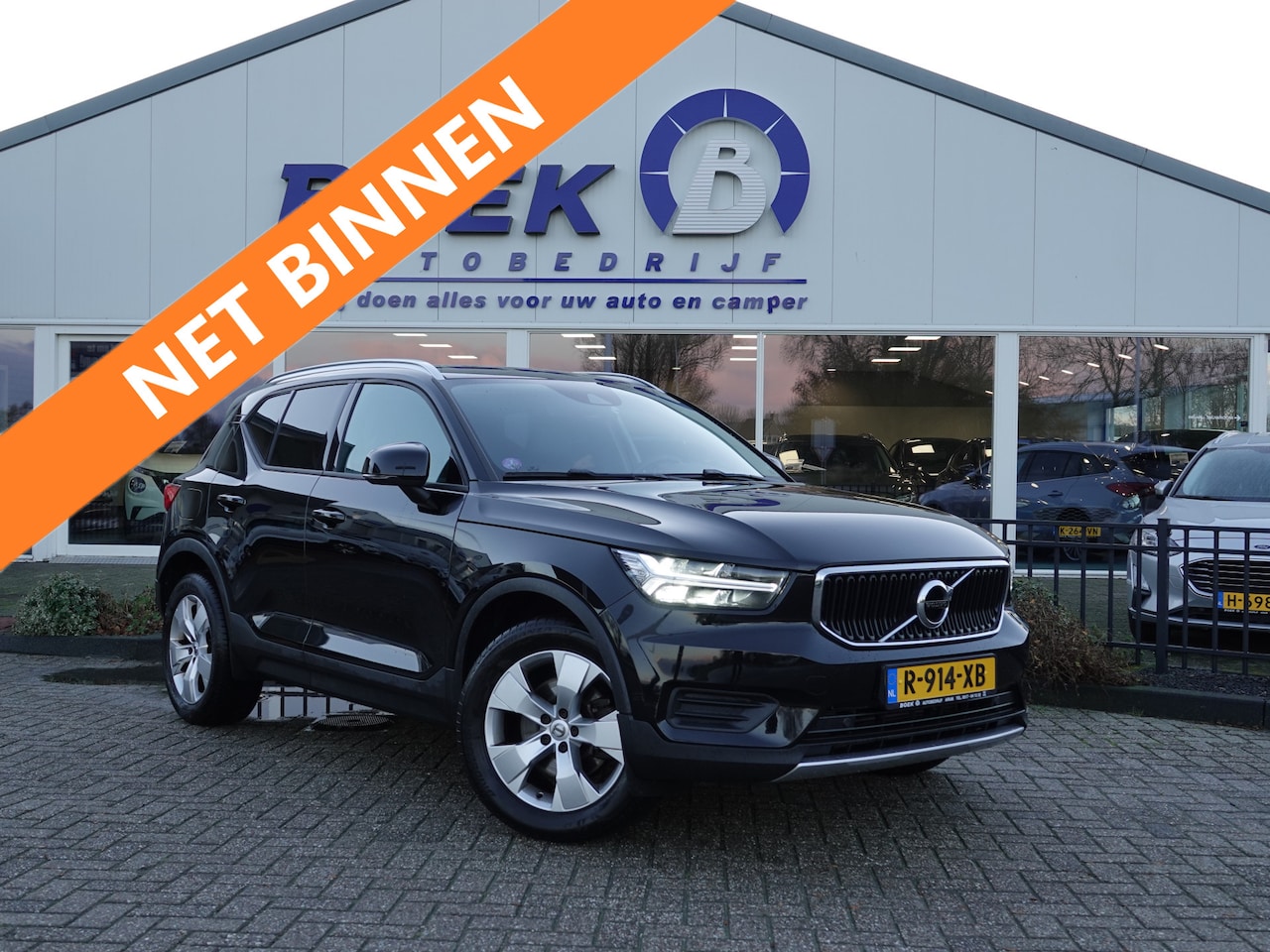 Volvo XC40 - 2.0 T4 Momentum TREKH. | NAVI | LMV | CRUISE | PDC - AutoWereld.nl