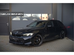 BMW 3-serie Touring - 330i xDrive High Excecutive M Sport | M Performance | Stoelverwarming | Camera | Navigatie