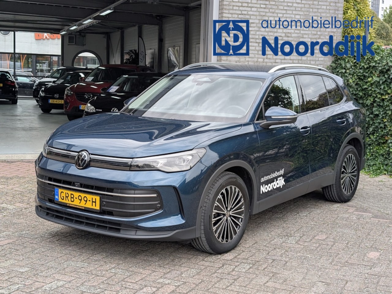 Volkswagen Tiguan - 1.5 eTSI Life Edition DSG/360 camera/Style pakket - AutoWereld.nl