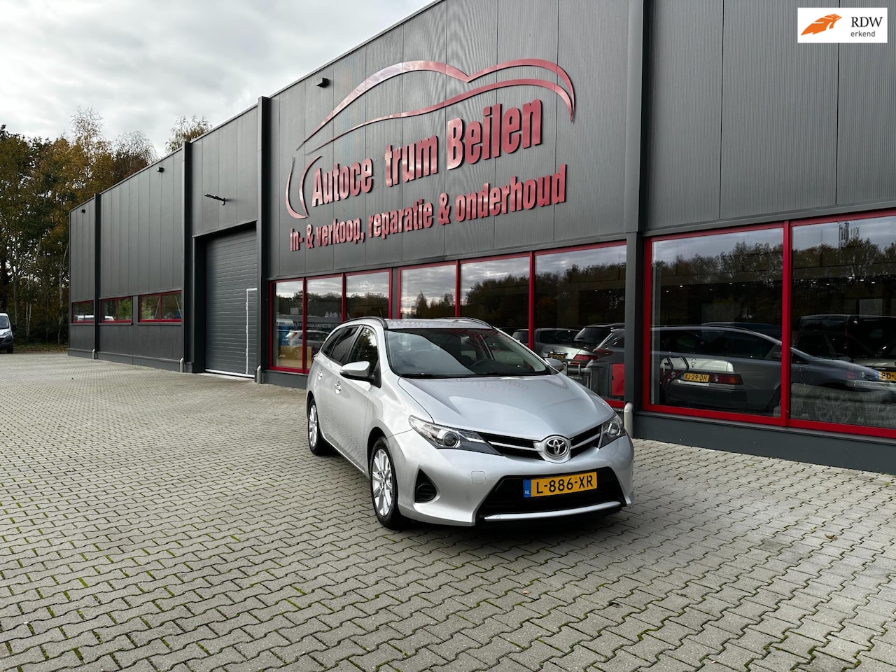 Toyota Auris - 1.3 Aspiration / Eerste Eigenaar/ Trekhaak / Clima / Navi / - AutoWereld.nl