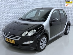 Smart Forfour - 1.1 pulse Airco + Carkit + Elektrische ramen + Radio/Cd