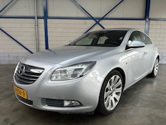 Opel Insignia - 2.0 T Executive 220PK|Automaat|Grote Scherm|Trekhaak