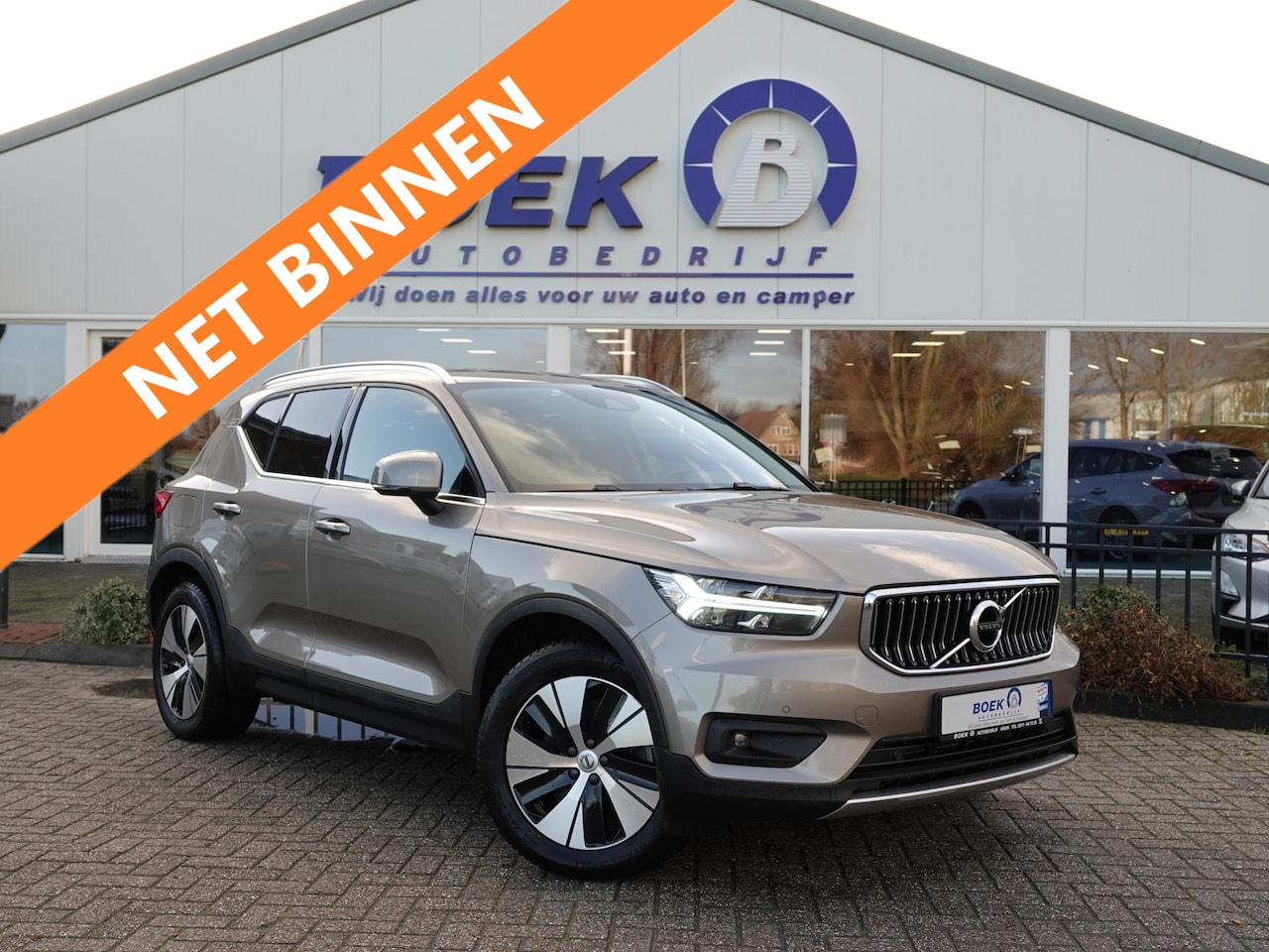 Volvo XC40 - 1.5 T4 Recharge Inscription Expr. TREKH. | CAMERA + PDC | WINTERPACK | LMV - AutoWereld.nl