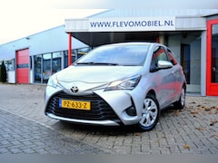 Toyota Yaris - 1.5 VVT-i Aspiration Aut. *15.570km* Clima|Cam|1e Eigenaar
