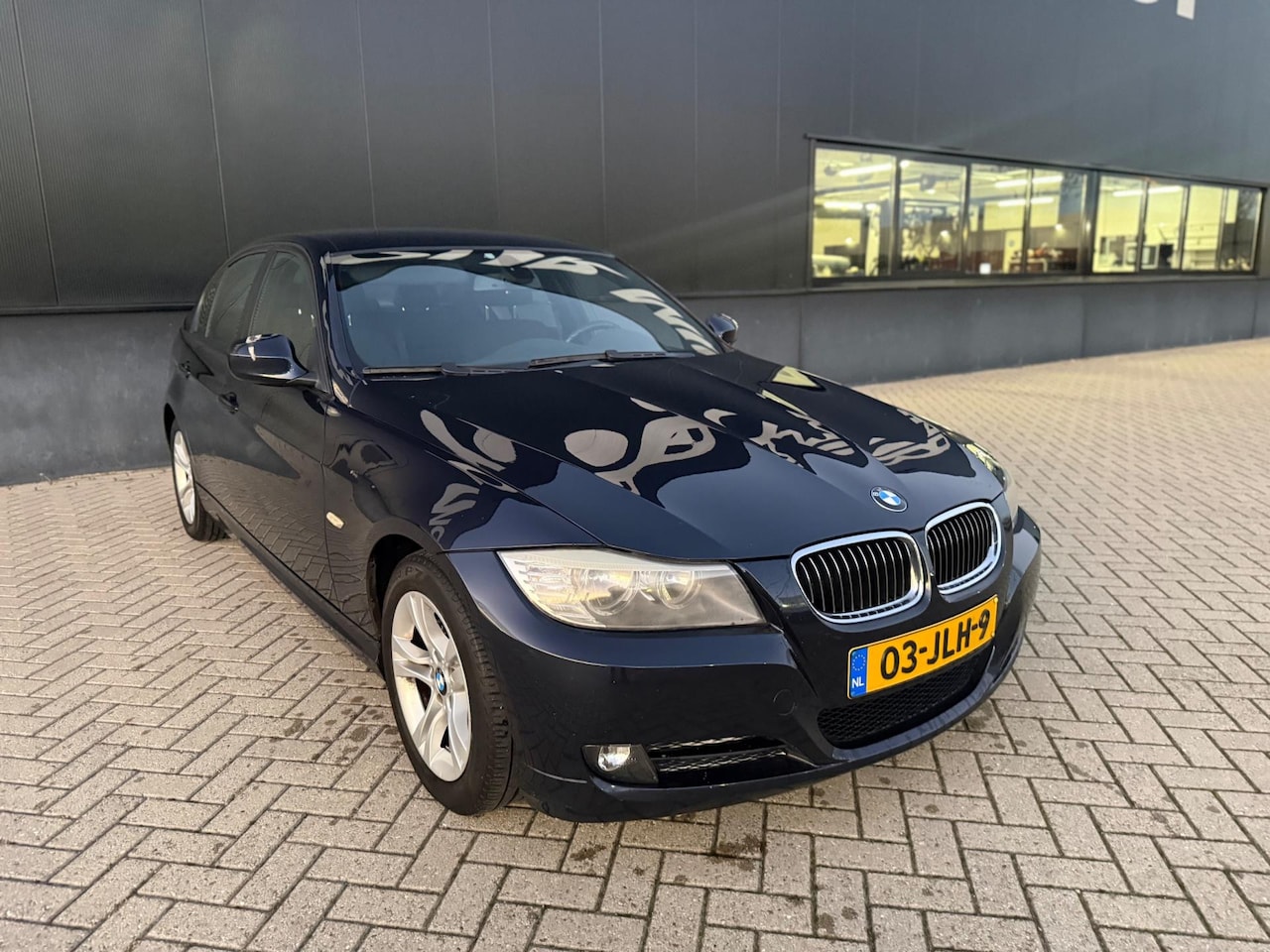 BMW 3-serie - 318d Business Line (bj 2009) EURO5/NAVI/ECC/NIEUWE APK! - AutoWereld.nl