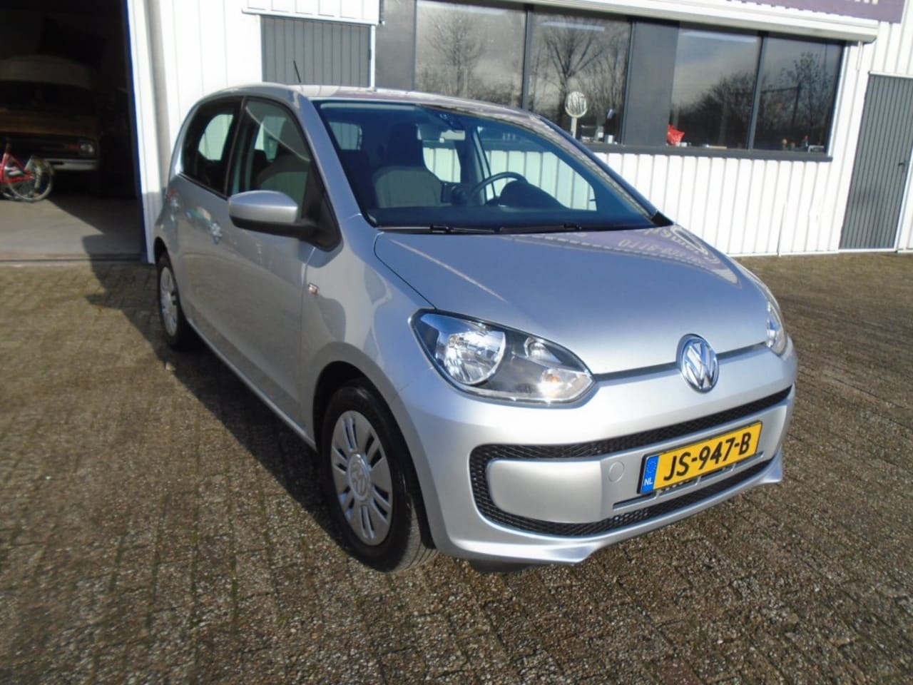 Volkswagen Up! - 1.0 BMT move up! 1.0 BMT MOVE UP! - AutoWereld.nl