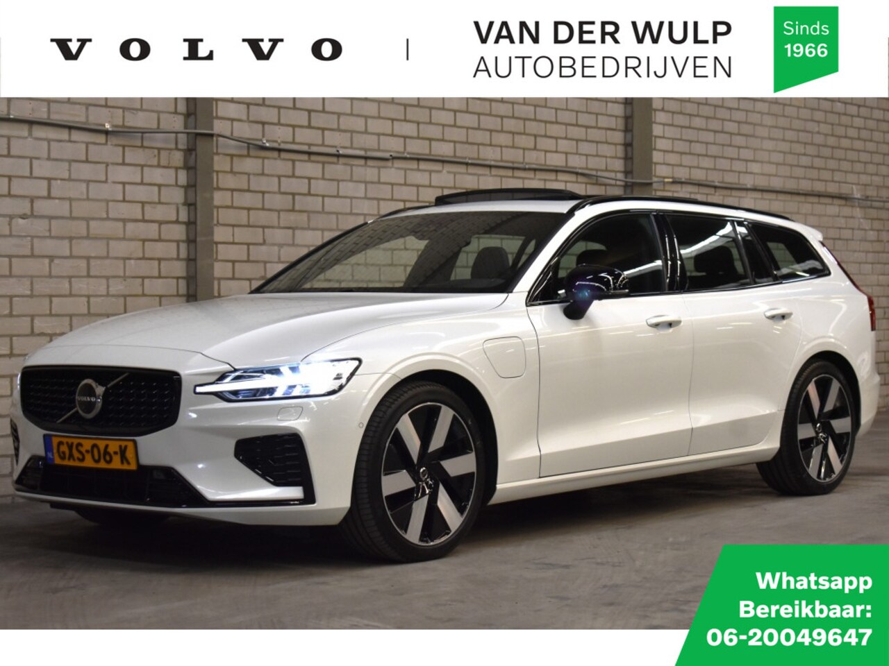Volvo V60 - T6 350PK AWD Ultra Dark | Trekhaak | Schuifdak | 360 | - AutoWereld.nl
