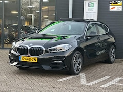 BMW 1-serie - 118i High Executive Edition/PANO-DAK/CARPLAY/LED/NL-AUTO NAP