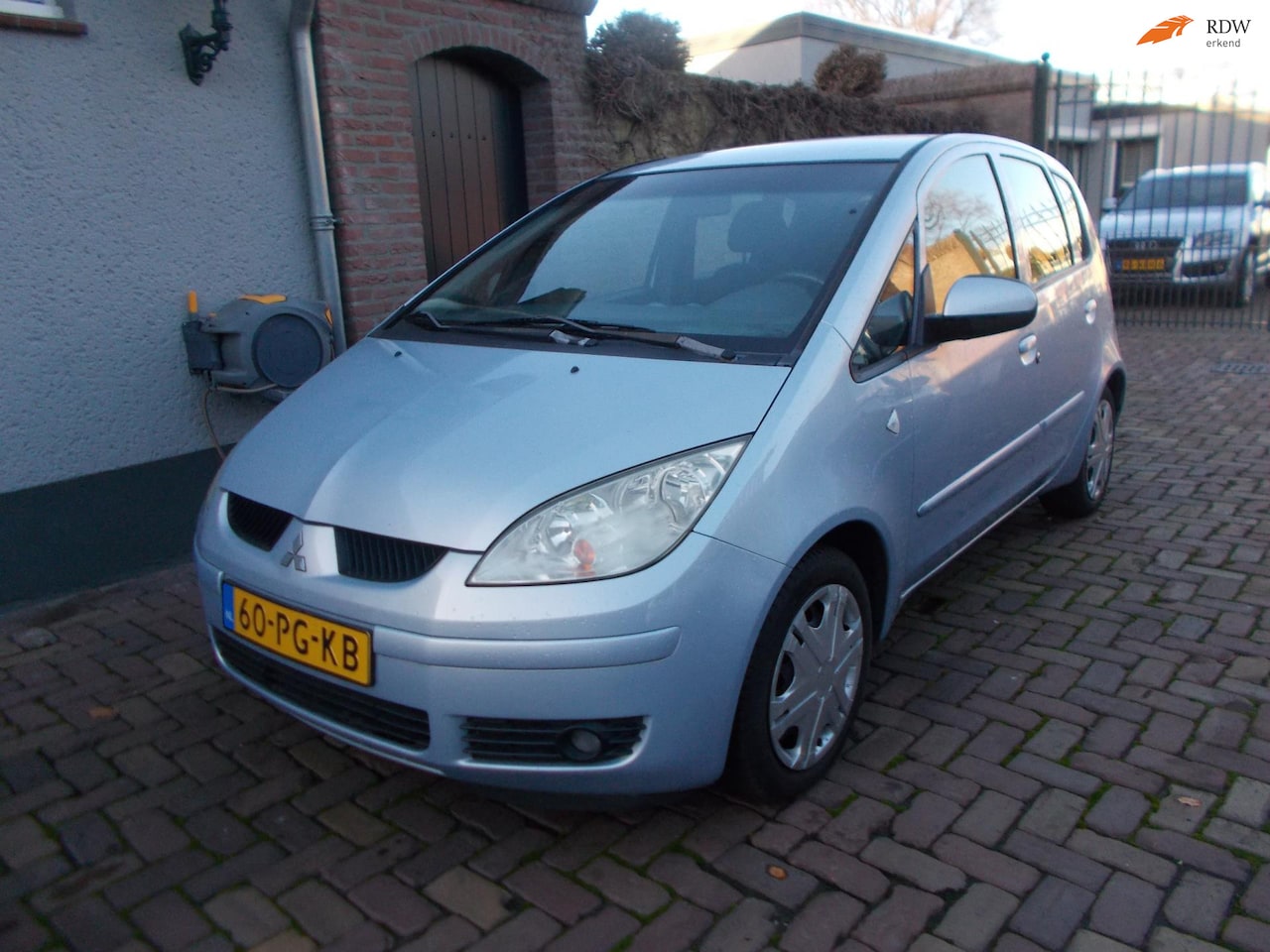 Mitsubishi Colt - 1.3 Inform Cool Pack Plus automaat apk 21-7-2026 - AutoWereld.nl