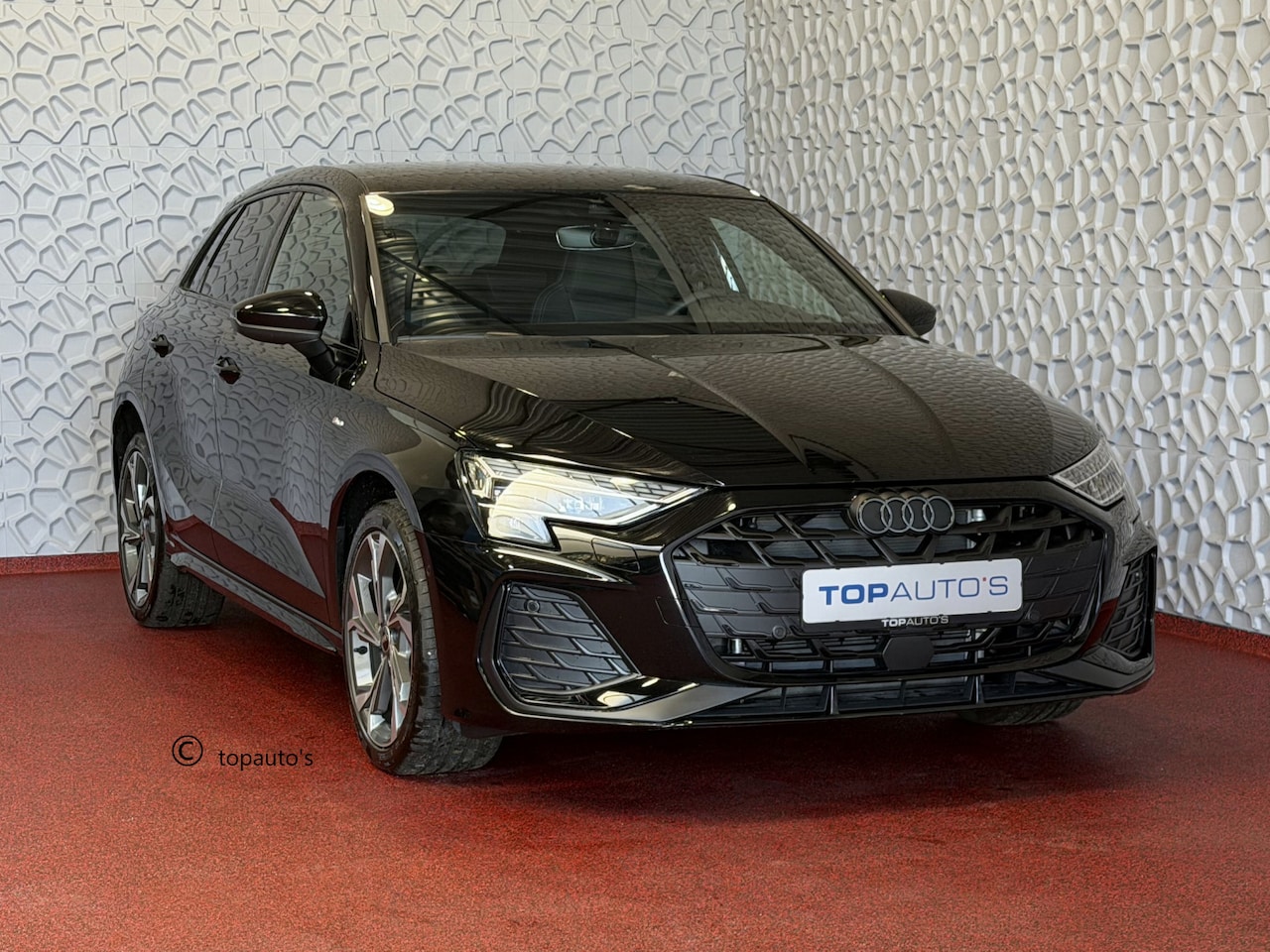 Audi A3 Sportback - 45 TFSIe 272PK S EDITION COMPETITION PANO SCHUIFDAK VOL LEER MATRIX LED 3X S-LINE - AutoWereld.nl