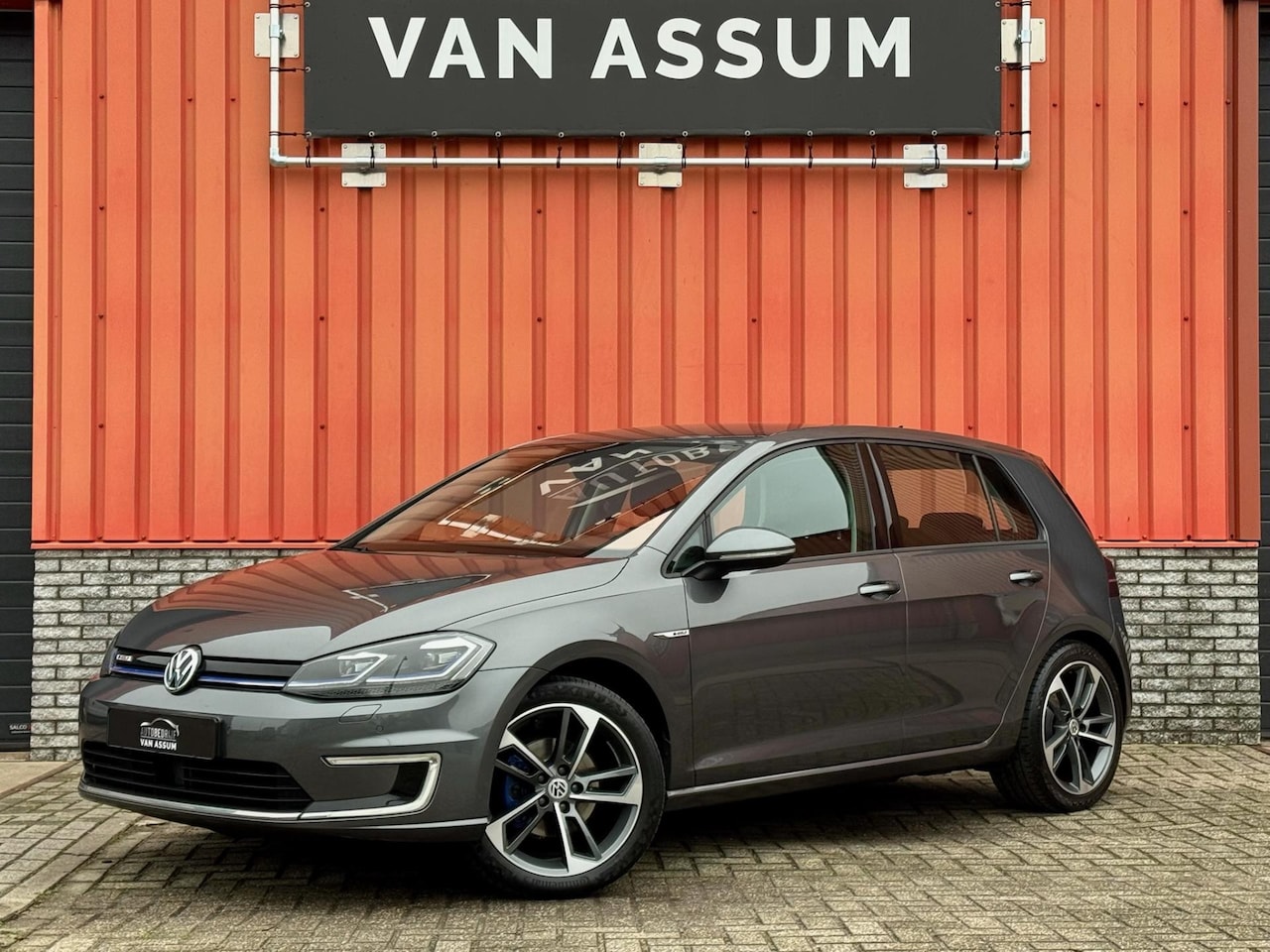 Volkswagen e-Golf - Carplay Virtual Stoelvw ACC PDC Led 18inch - AutoWereld.nl