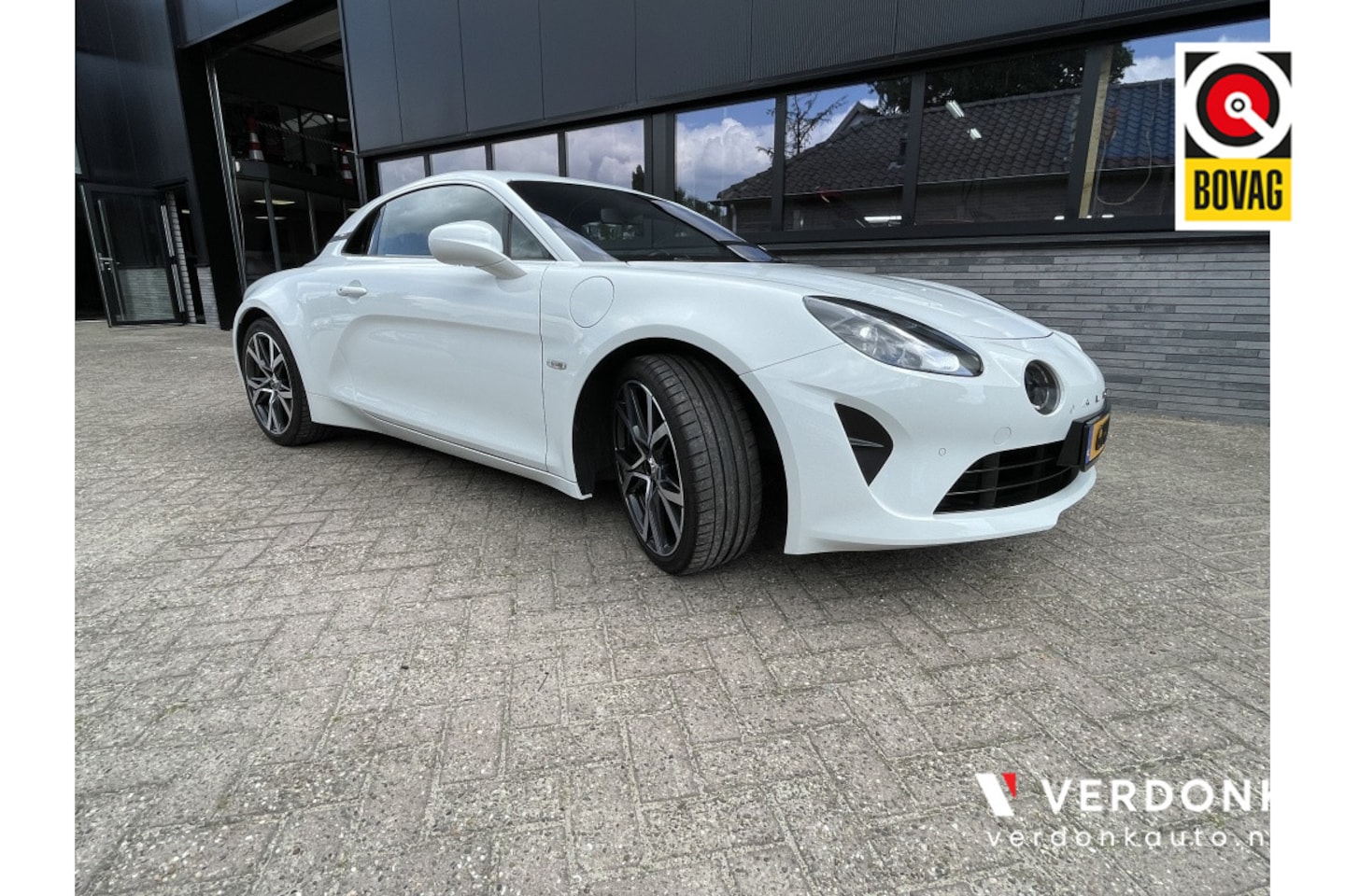 Alpine A110 - 1.8 TURBO 252 PK op 1170 KILO CAMERA 7 T AUTOMAAT - AutoWereld.nl