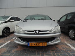 Peugeot 206 CC - 1.6-16V trekha airco apk 06-2026
