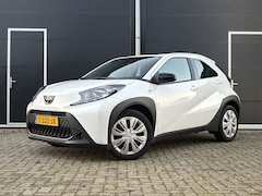 Toyota Aygo X - 1.0 VVT-i MT Play | Airco | Camera | Carplay | NL-auto