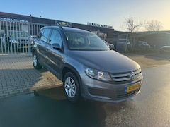 Volkswagen Tiguan - 1.4 TSI Comfort&Design EURO 5 PANO/NAVI/PDC