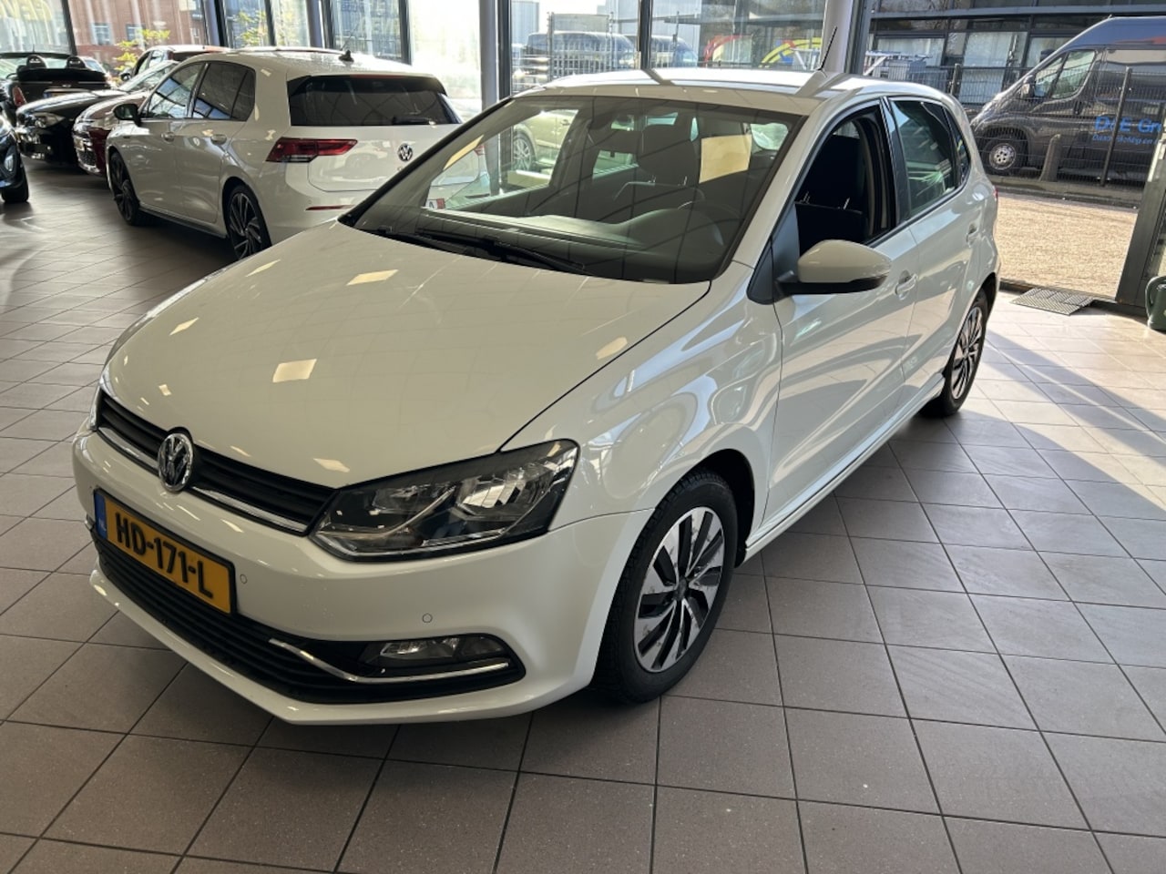 Volkswagen Polo - 1.0 BlueM. Edition NAVI BJ 2015 !!! - AutoWereld.nl