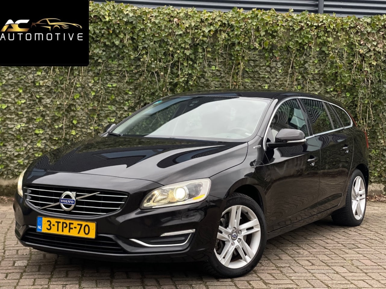 Volvo V60 - 2.4 D6 AWD Plug-In Hybrid Summum 2.4 D6 AWD Plug-In Hybrid Summum - AutoWereld.nl
