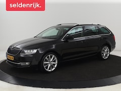 Skoda Octavia - 1.0 TSI Style | Panoramadak | Stoelverwarming | Trekhaak | Carplay | Sportstoelen | Keyles