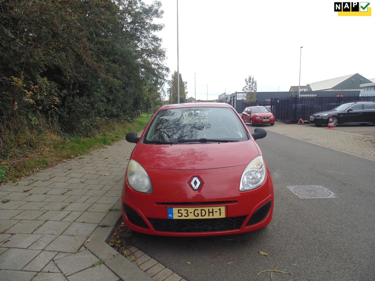 Renault Twingo - 1.2 Authentique 2008 MET TREKHAAK - AutoWereld.nl