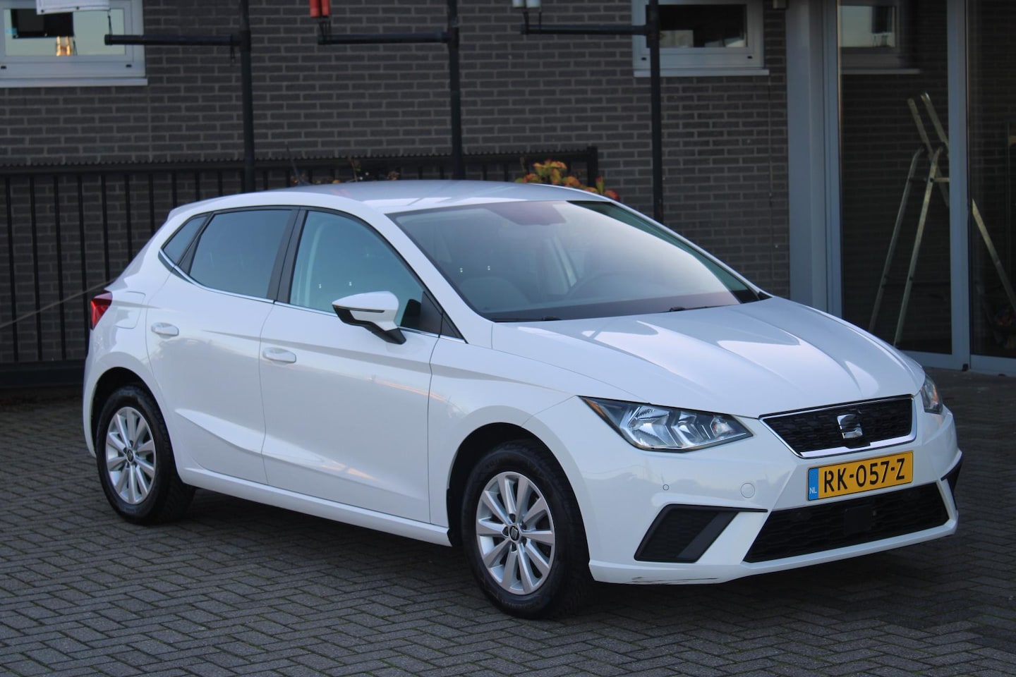 SEAT Ibiza - 1.0 TSI Style Business Intense Dealer Onderhoud/NL Auto!! - AutoWereld.nl