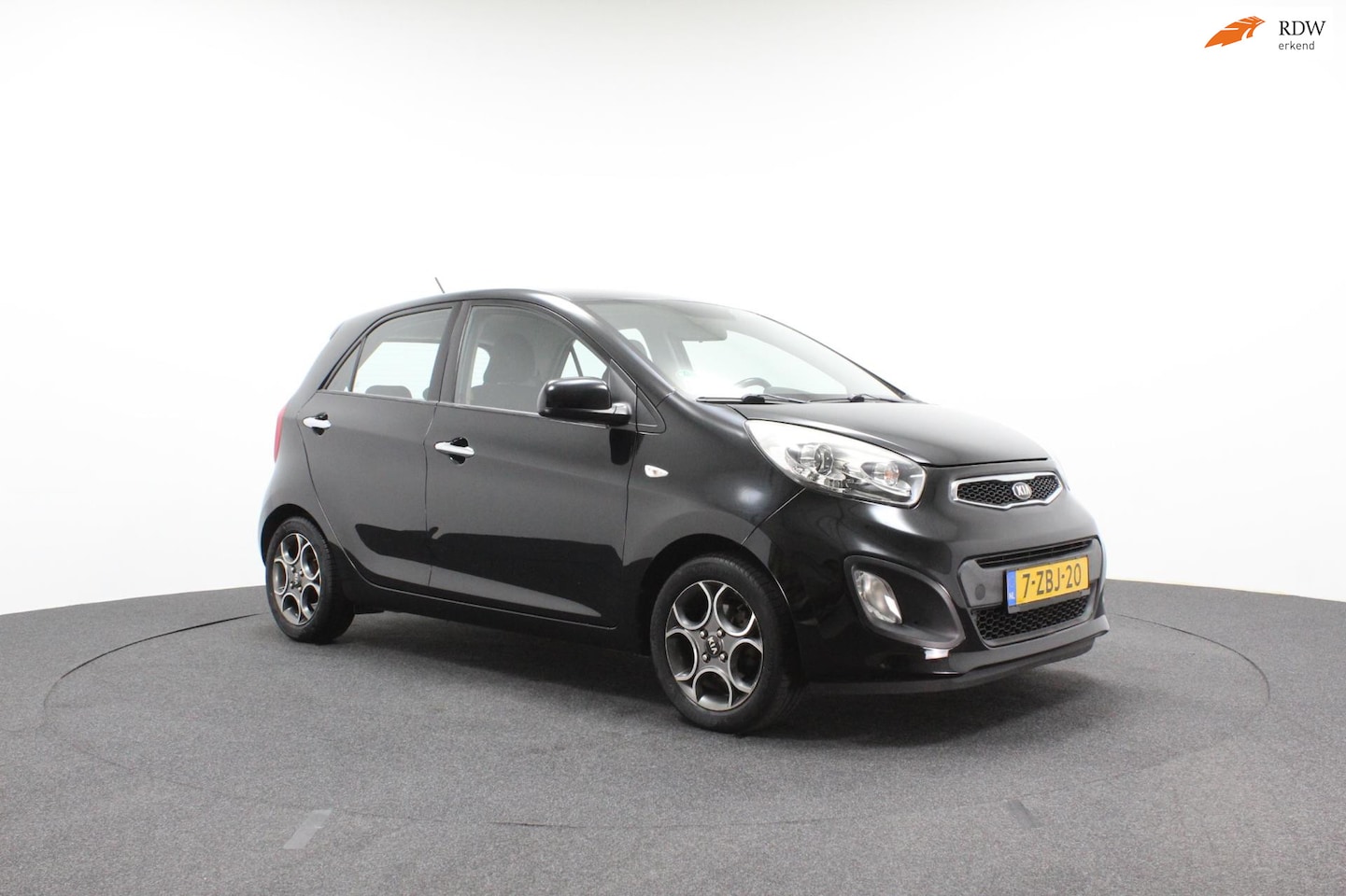 Kia Picanto - 1.0 CVVT BusinessLine | Airco | Sportvelgen | Groot scherm | 4x Elektrische ramen - AutoWereld.nl