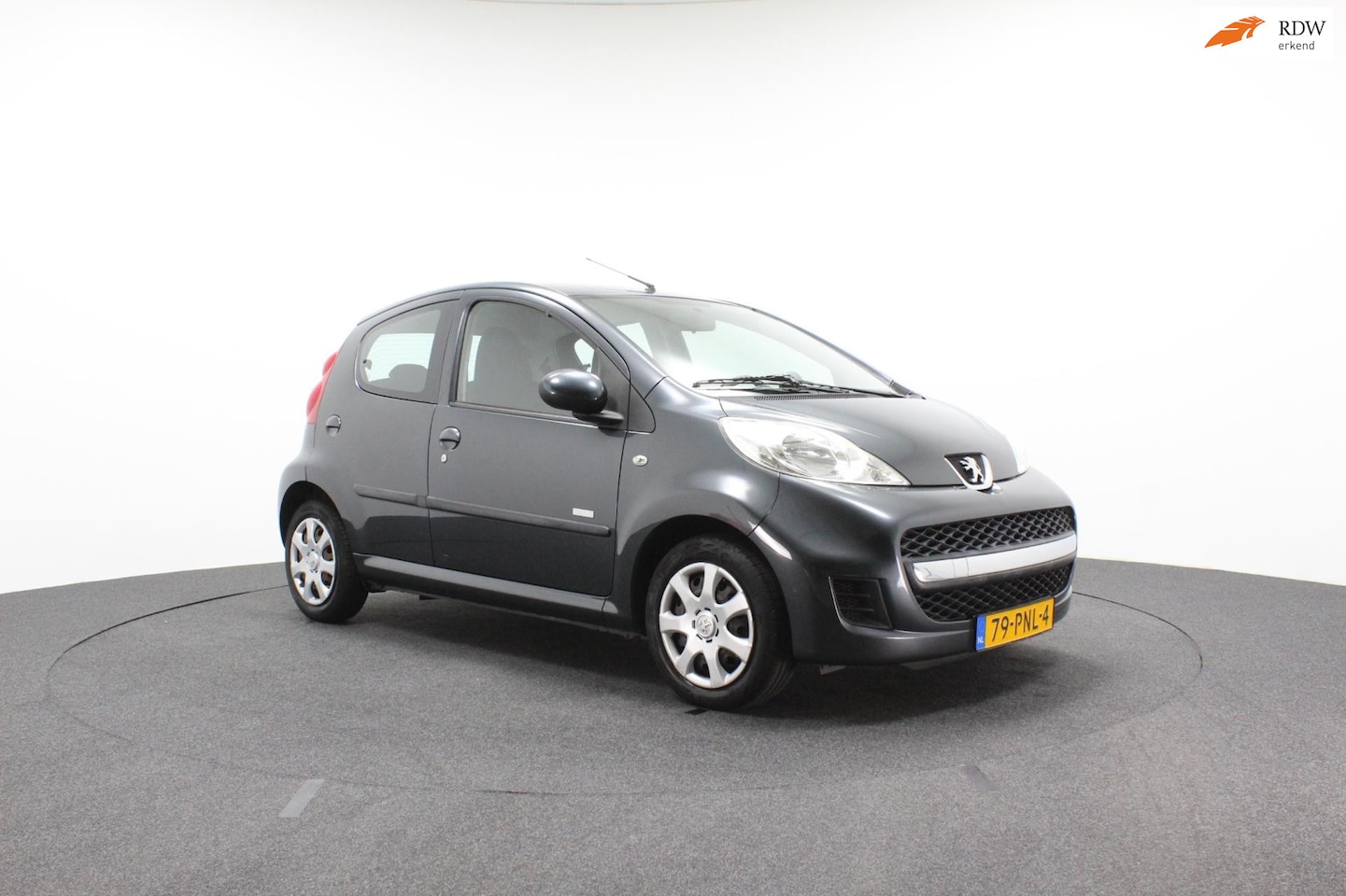 Peugeot 107 - 1.0-12V Millesim 200 | Airco | Elektrische ramen | 1e eigenaar | APK 11-2026 - AutoWereld.nl