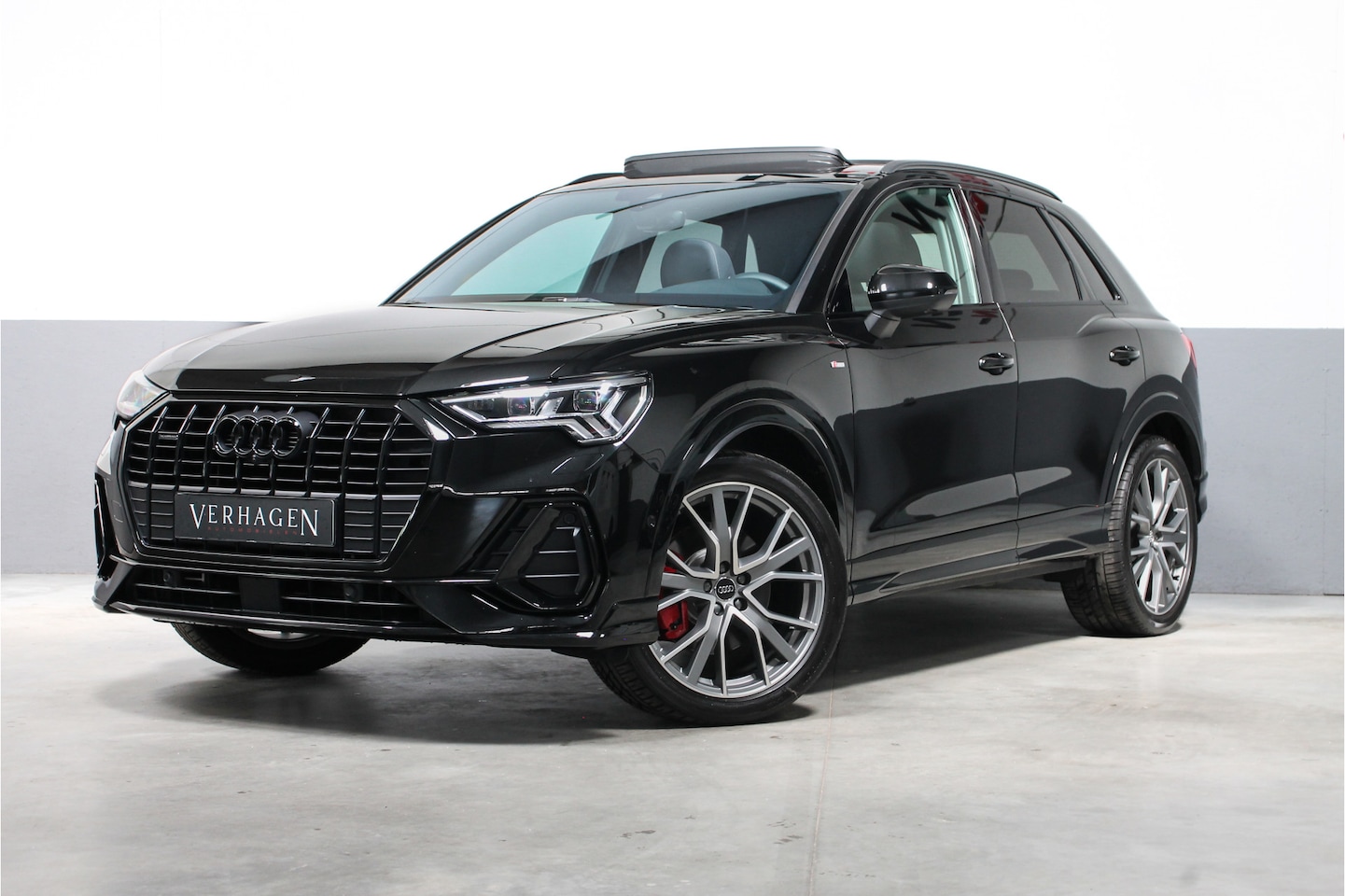Audi Q3 - 45 TFSI 230pk Quattro S-line Pano Leer B&O - AutoWereld.nl