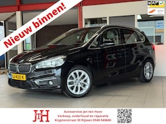 BMW 2-serie Active Tourer - 220i Luxury*Automaat*Panorama dak*Trekhaak*Keyless*Stoelverwarming