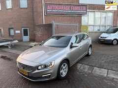 Volvo V60 - 1.6 D2 Momentum Automaat