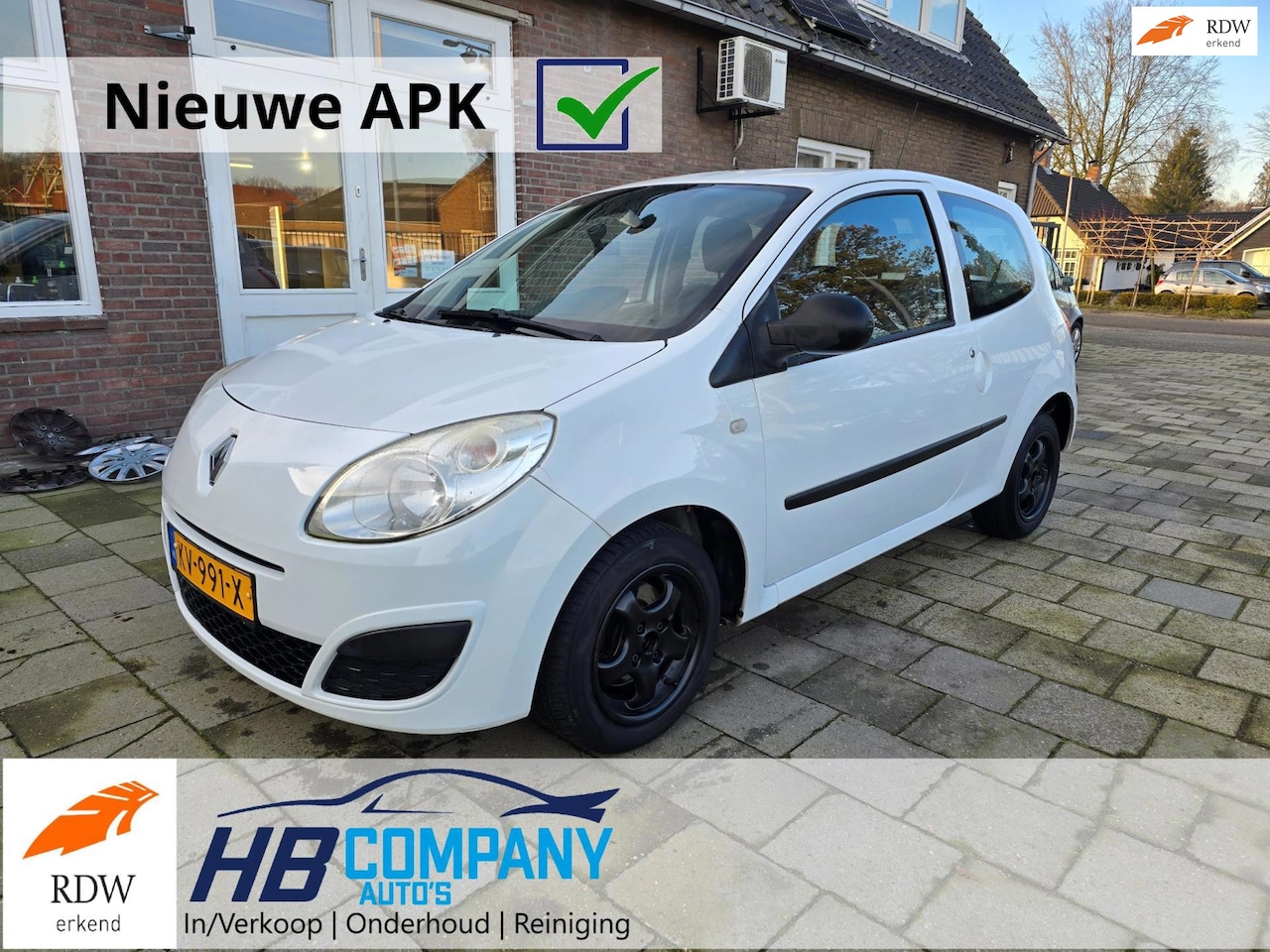 Renault Twingo - 1.2 Acces 1.2 Acces | Nieuwe APK - AutoWereld.nl