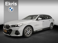 BMW i5 Touring - eDrive40 | M-Sportpakket | LED | Navigatie | Active cruise | Trekhaak | Sportstoelen | DAB