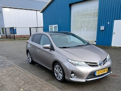 Toyota Auris - 1.8 Hybrid Lease