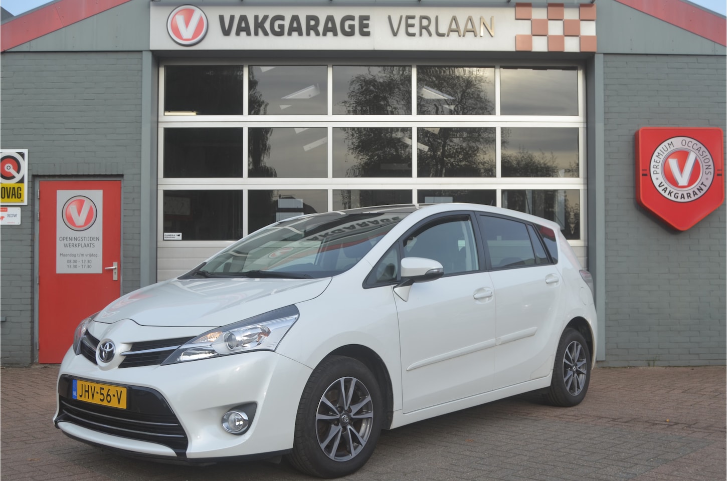 Toyota Verso - 1.6 VVT-navigatie, camera 12 mnd. gar. - AutoWereld.nl