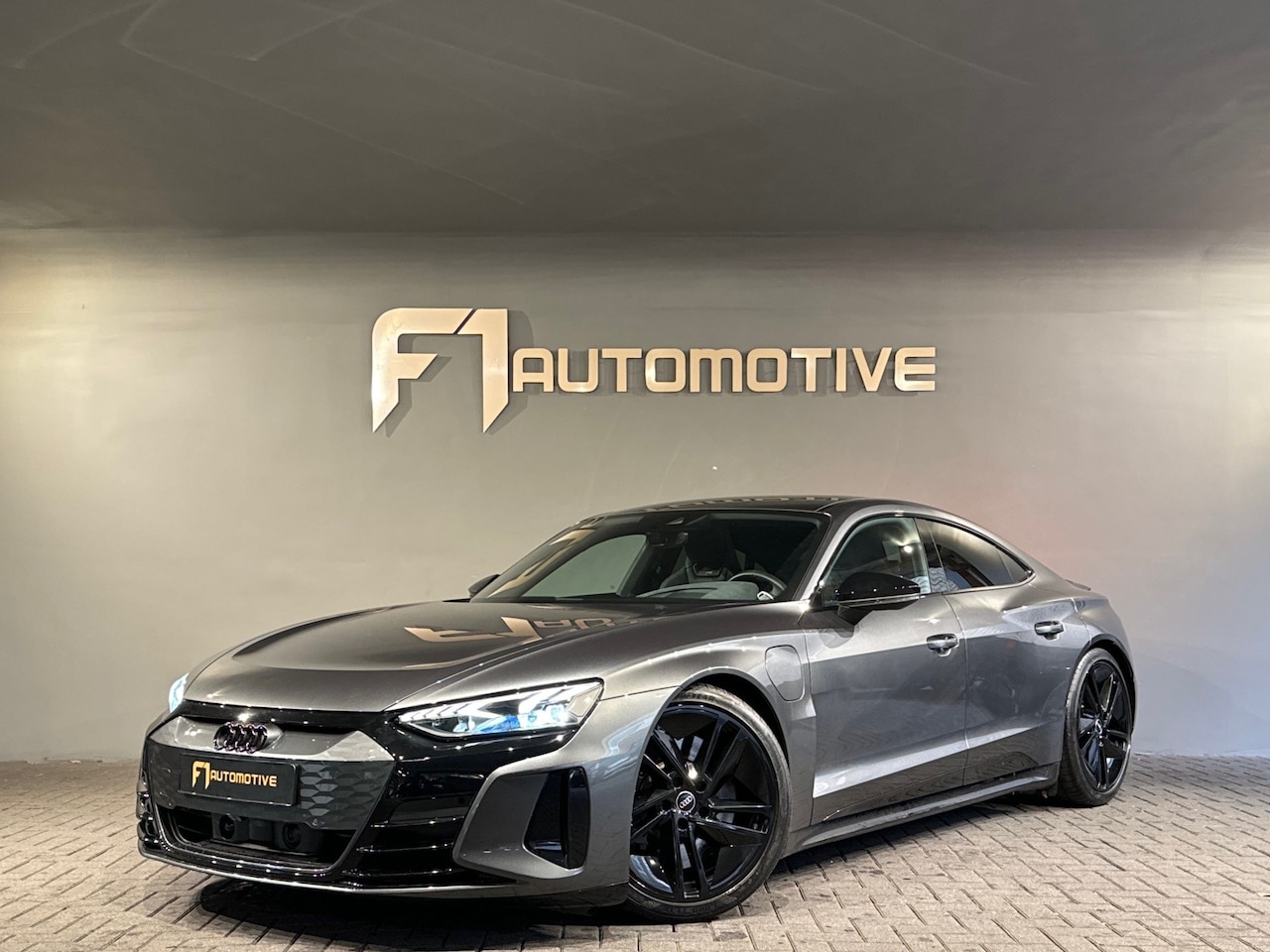 Audi e-tron GT - RS 93 kWh Pano|HuD|B&O|Keyless|Luchtvering - AutoWereld.nl